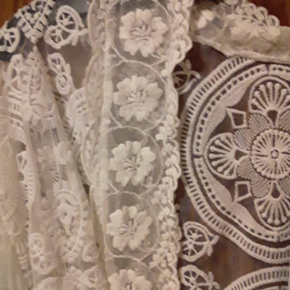 Lace mesh medallion kimono duster cover up - Picture 4 of 7